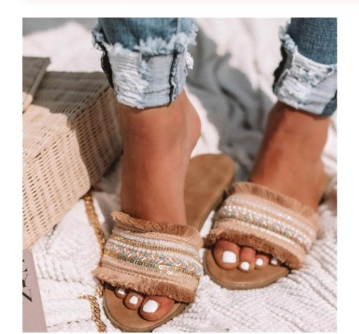 Bloom Slippers - Poppini