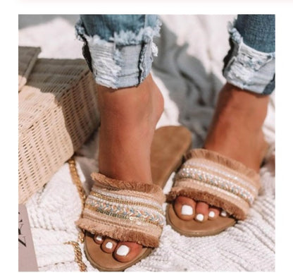 Bloom Slippers - Poppini